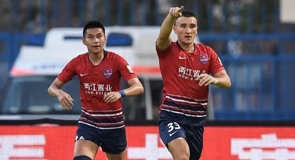 开云体育-大连人客场战平力帆，保级压力不减