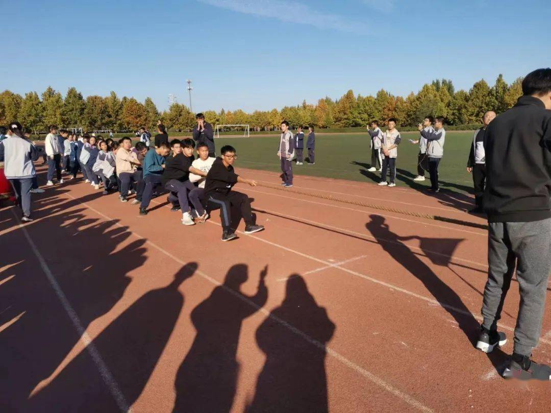 开云体育-墨西哥选手在拔河比赛中力压群雄